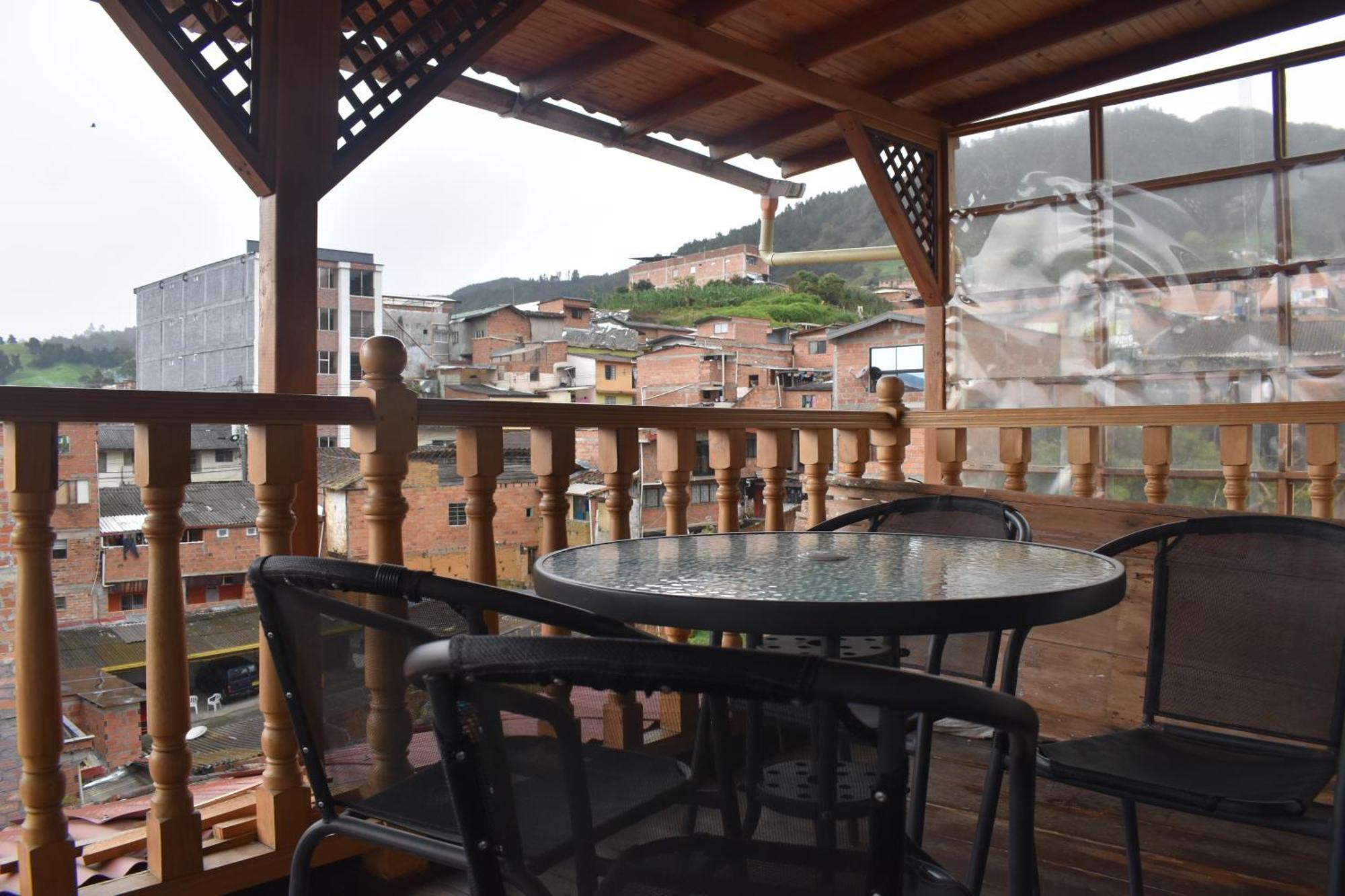 Hotel Alcatraz Yarumal Phòng bức ảnh
